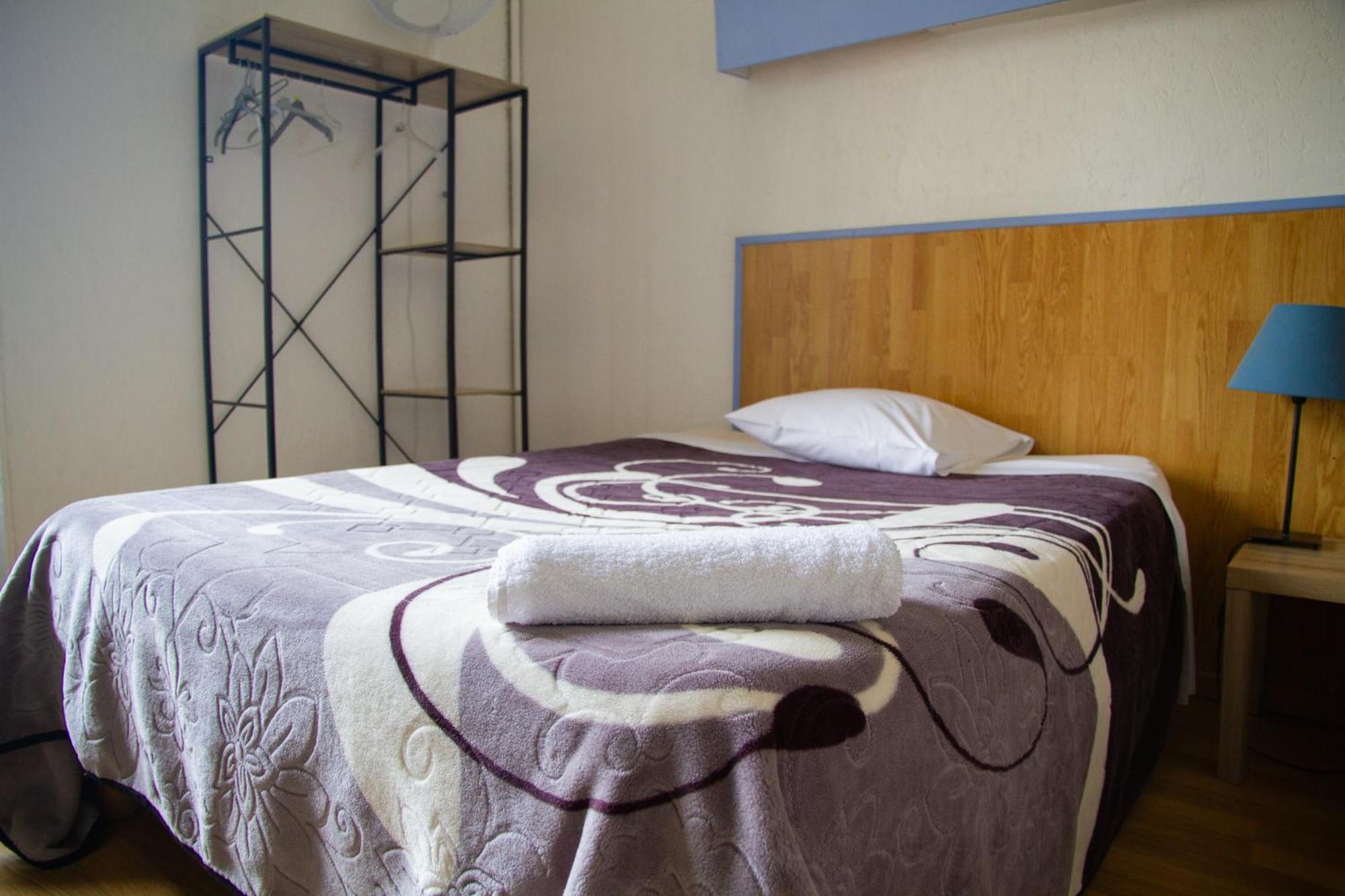 Hotel Durand Le Patio Ales Bagian luar foto