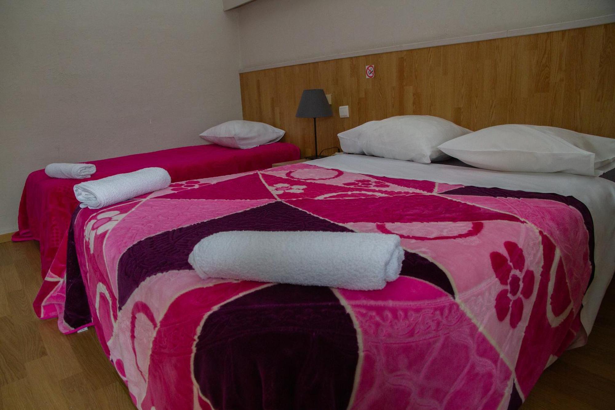 Hotel Durand Le Patio Ales Bagian luar foto