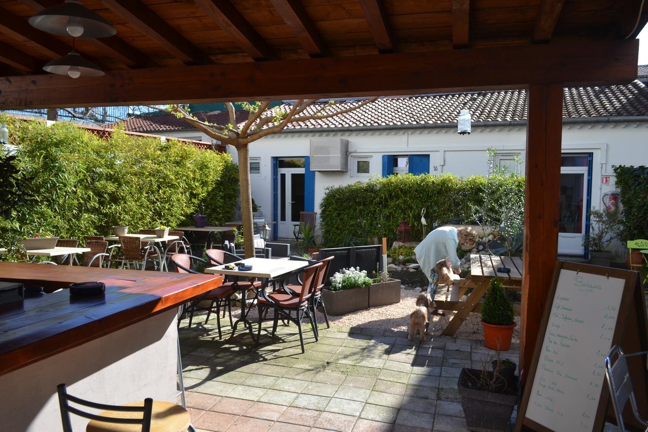 Hotel Durand Le Patio Ales Bagian luar foto